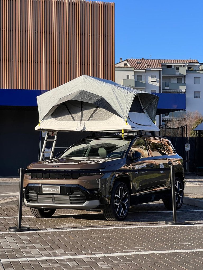tenda-da-tetto-auto-decathlon-923wve-1.jpg Jeep Compass | Expo Autolocatelli Decathlon Lissone 2026 - immagine 1